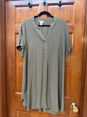 H&M Olive Green V-Neck Short Sleeve Mini Dress